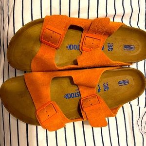 Birkenstock Men or Women  Arizona Soft Footbed Sandal